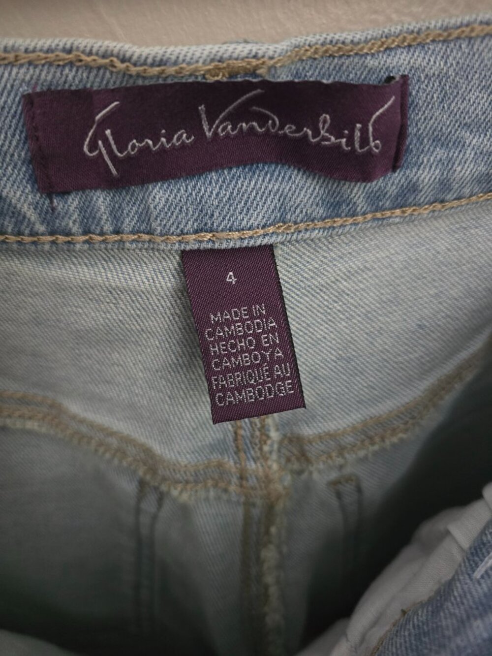 NWT Gloria Vanderbilt Straight Leg Jeans - Picture 4 of 8